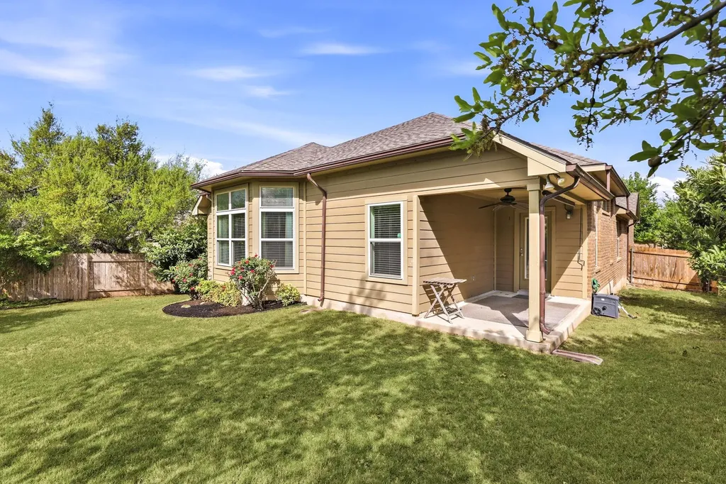 152 Stone View Trail Austin TX 78737
