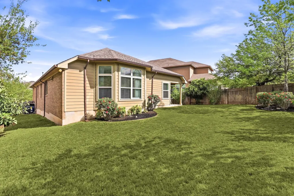 152 Stone View Trail Austin TX 78737