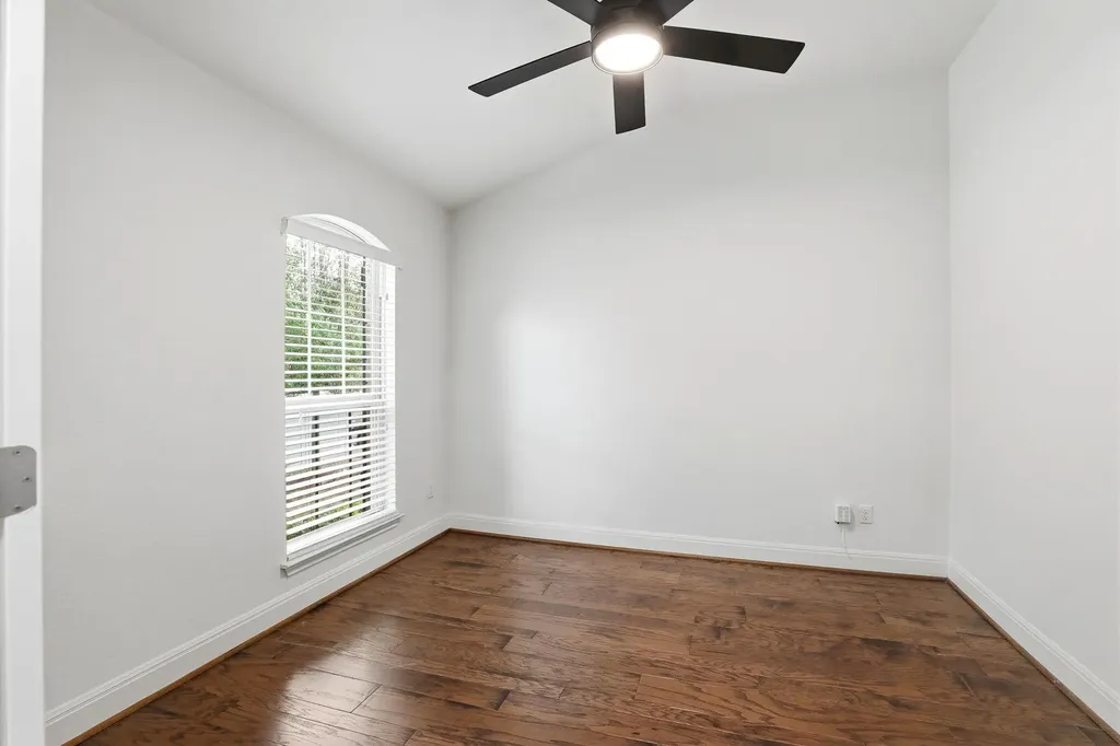 152 Stone View Trail Austin TX 78737