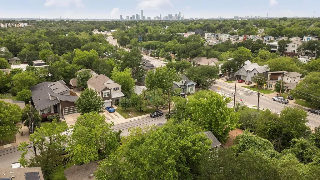 5204 Samuel Huston Avenue Austin TX 78721