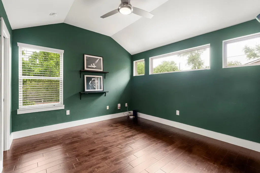 5204 Samuel Huston Avenue Austin TX 78721