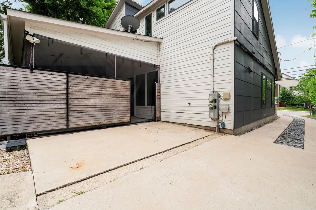 5204 Samuel Huston Avenue Austin TX 78721