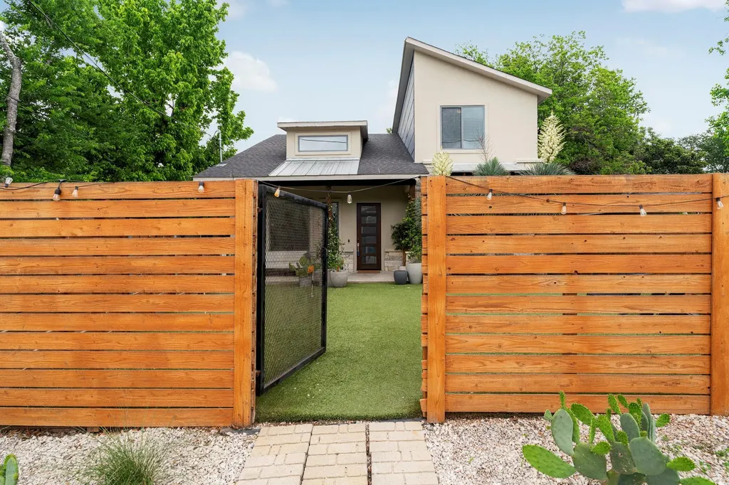 5204 Samuel Huston Avenue Austin TX 78721