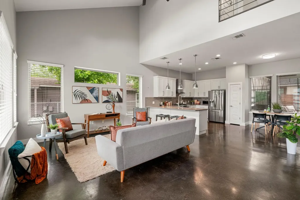 5204 Samuel Huston Avenue Austin TX 78721