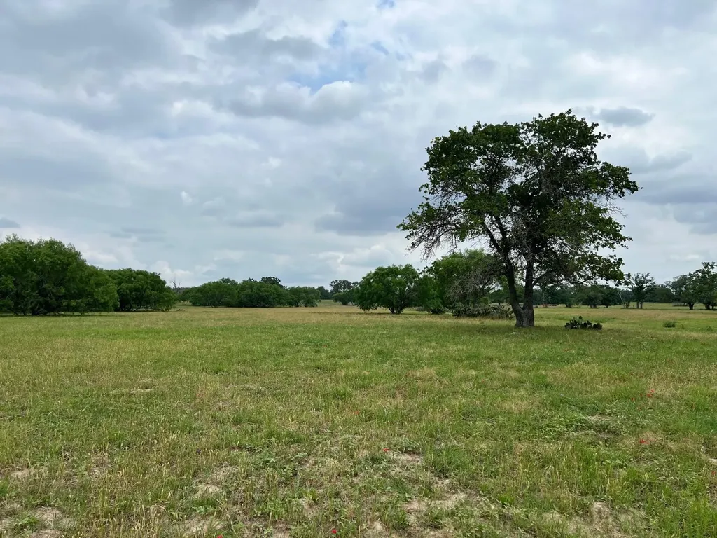 Lot 17 Settlement Way Luling TX 78648