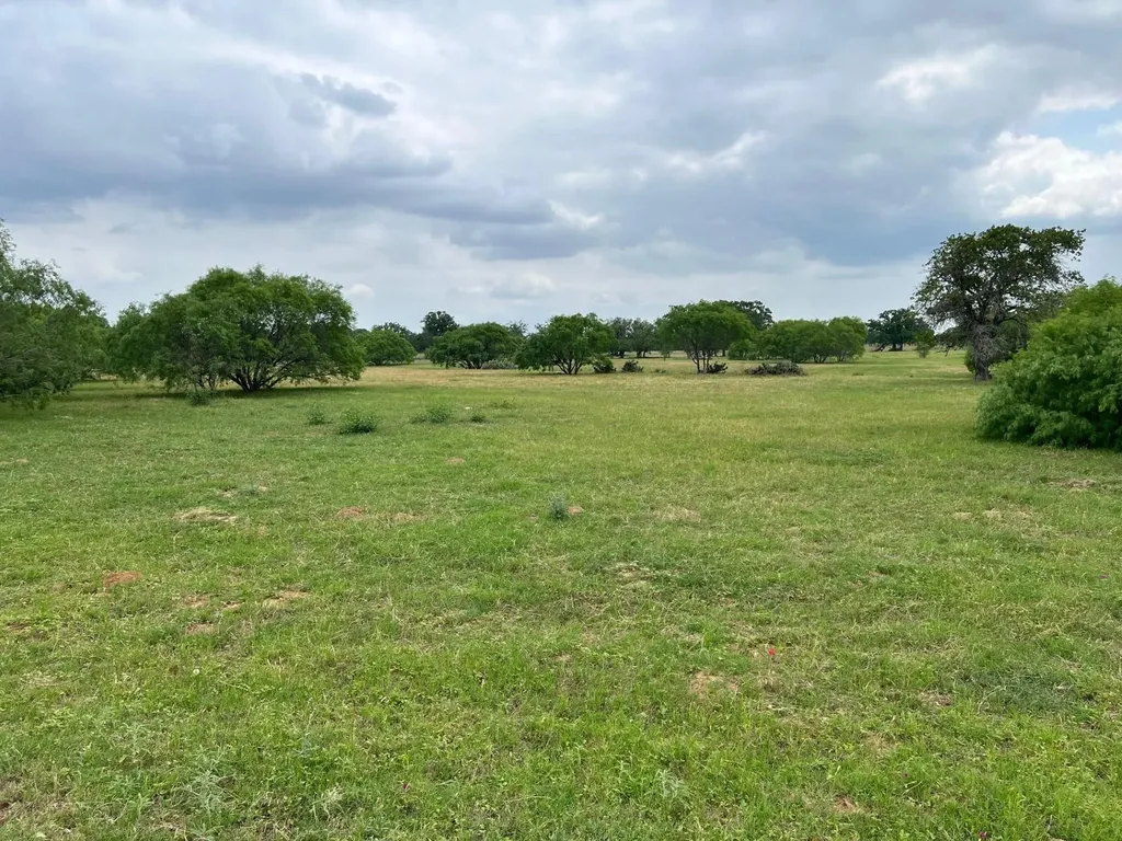 Lot 17 Settlement Way Luling TX 78648