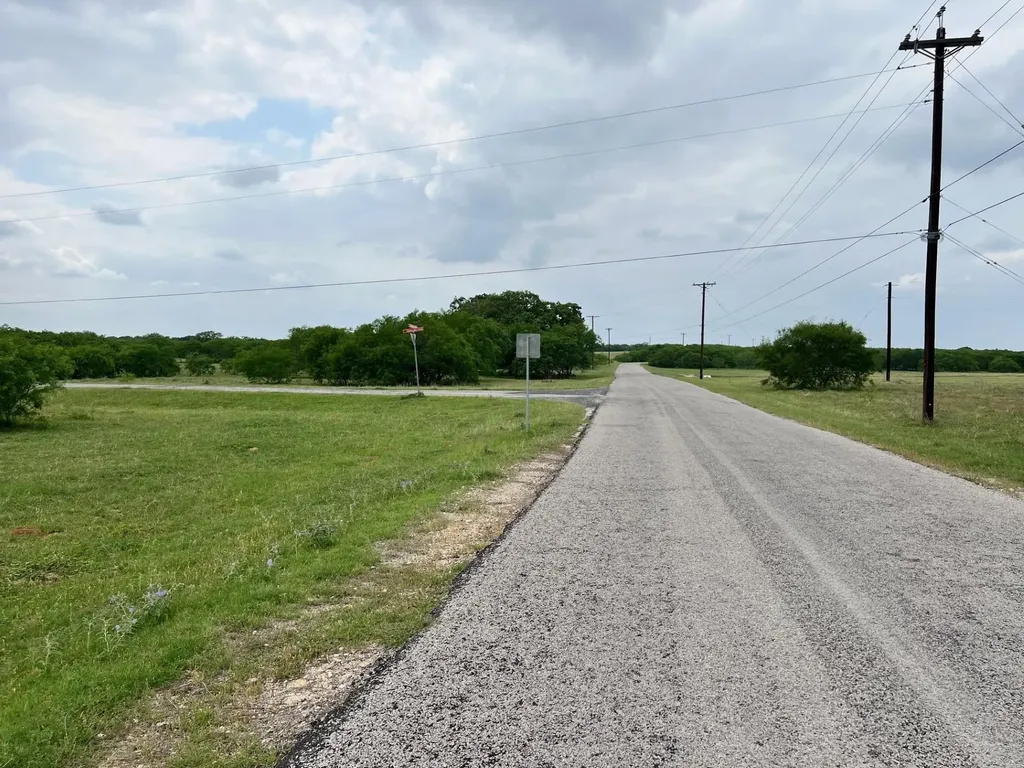 Lot 17 Settlement Way Luling TX 78648