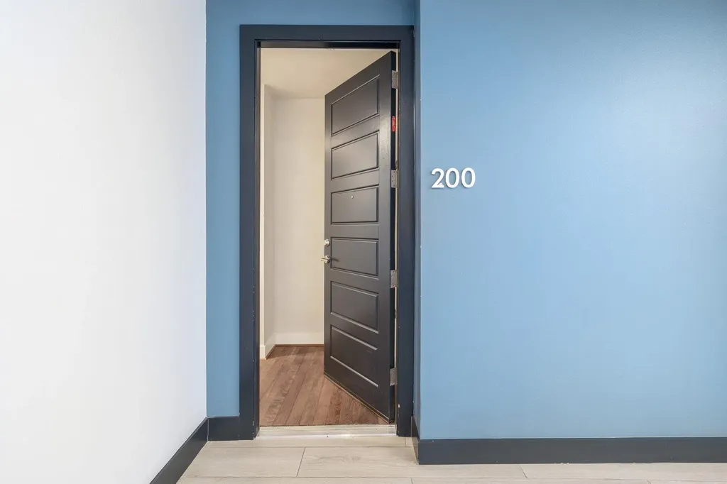 6444 Burnet Road Austin TX 78757