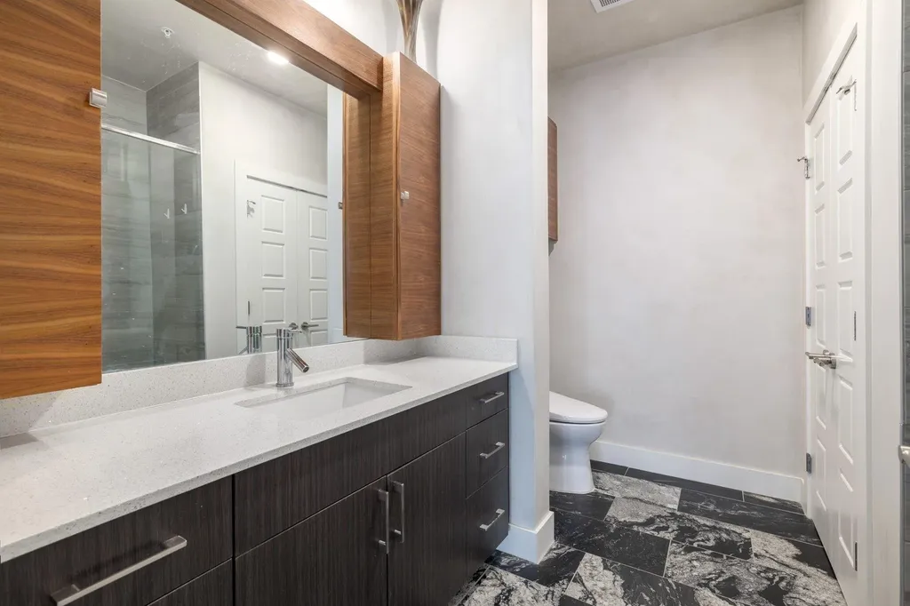 6444 Burnet Road Austin TX 78757