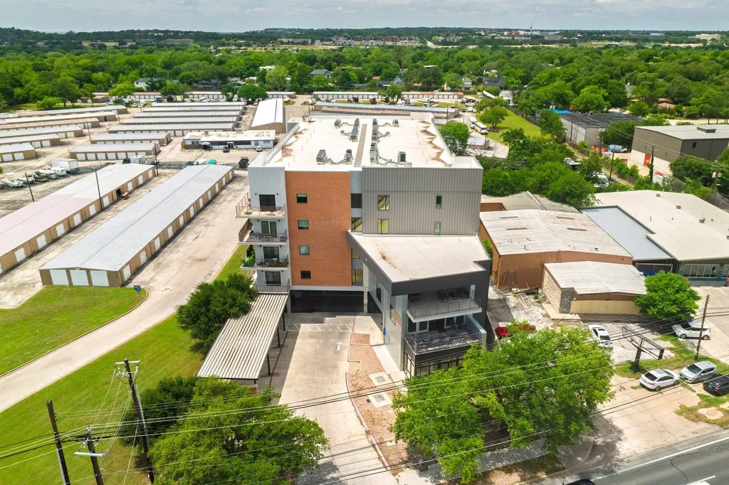 6444 Burnet Road Austin TX 78757