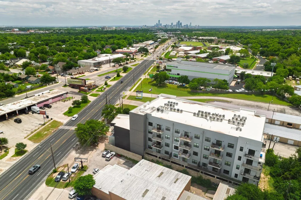 6444 Burnet Road Austin TX 78757