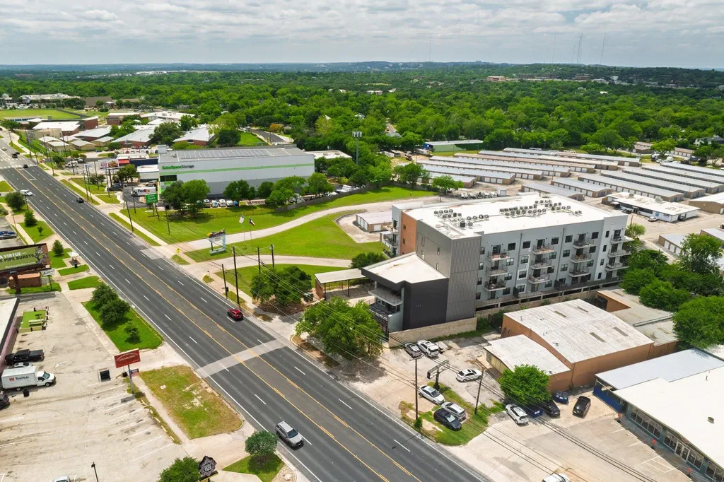 6444 Burnet Road Austin TX 78757