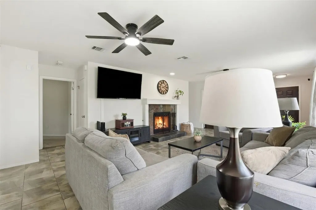 459 Jim Miller Drive Kyle TX 78640