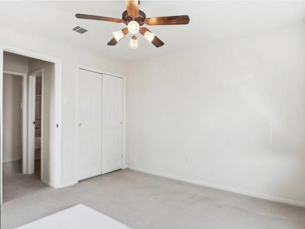 8813 Mountain Shadows Cove Austin TX 78735