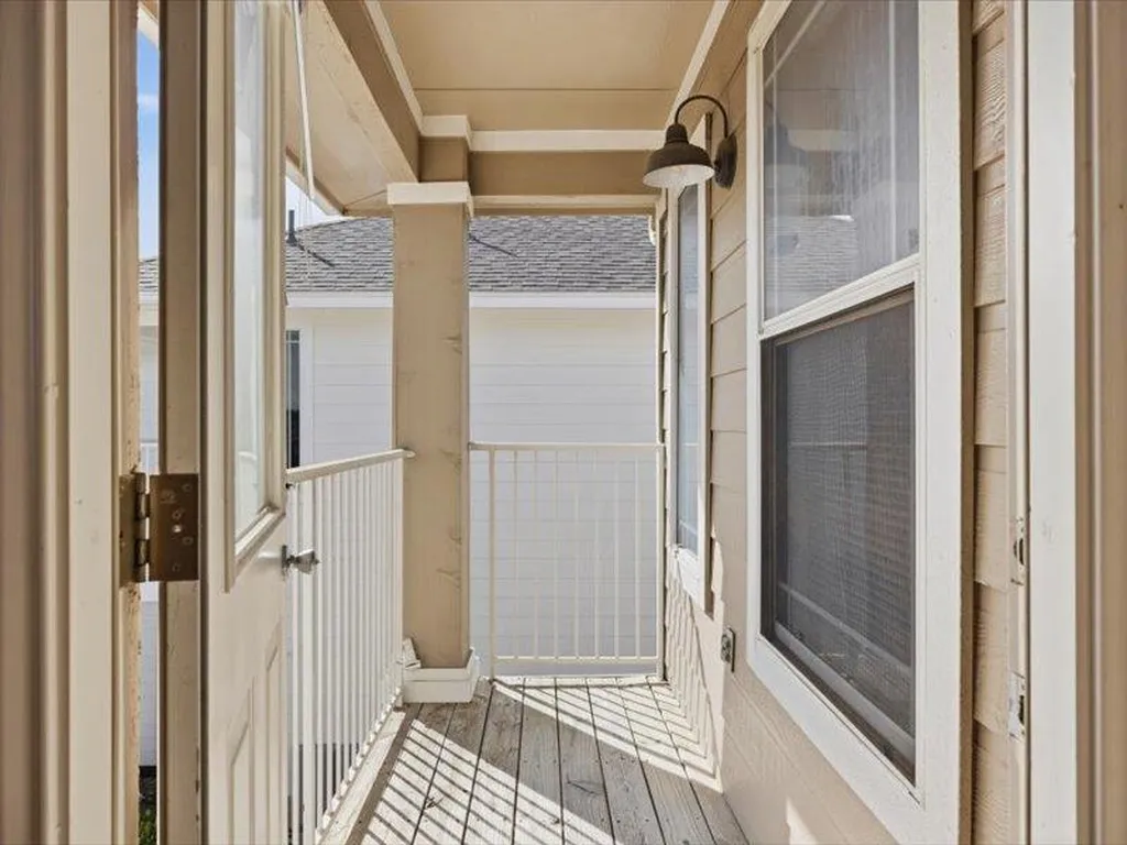 8813 Mountain Shadows Cove Austin TX 78735