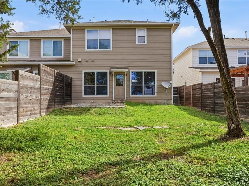 8813 Mountain Shadows Cove Austin TX 78735