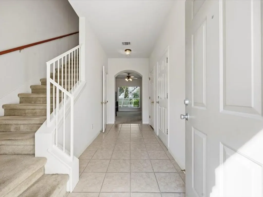8813 Mountain Shadows Cove Austin TX 78735