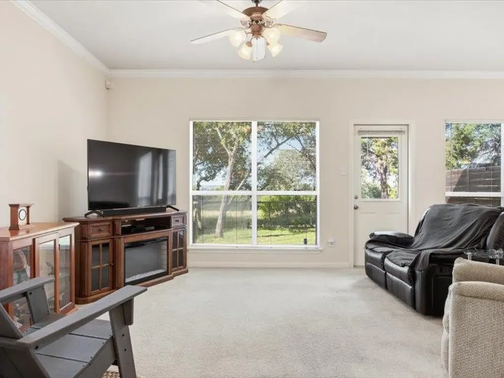 8813 Mountain Shadows Cove Austin TX 78735
