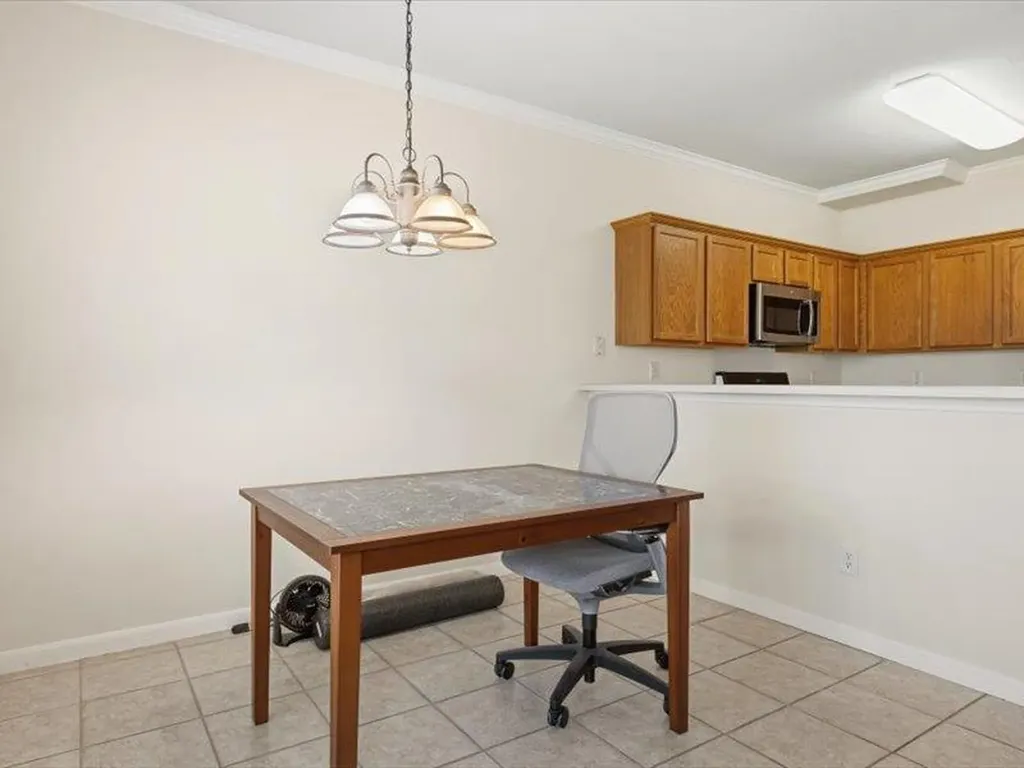 8813 Mountain Shadows Cove Austin TX 78735