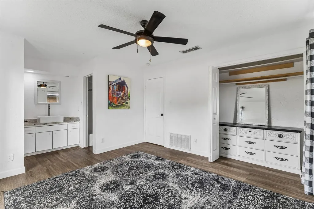 6107 Blarwood Drive Austin TX 78745