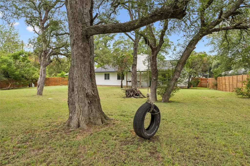 6107 Blarwood Drive Austin TX 78745