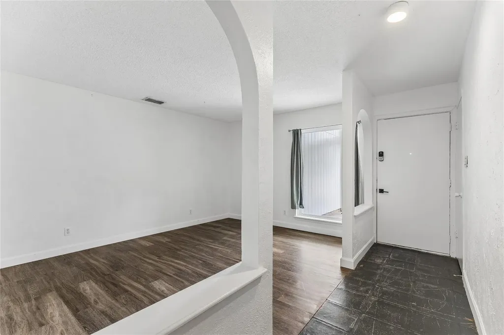6107 Blarwood Drive Austin TX 78745
