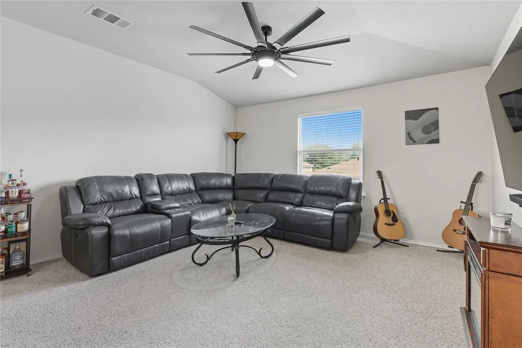381 Bloomsbury Drive Kyle TX 78640