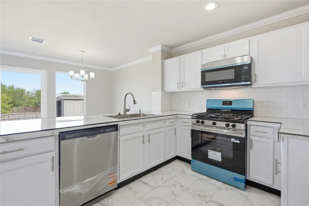6917 Panda Royle Drive Del Valle TX 78617