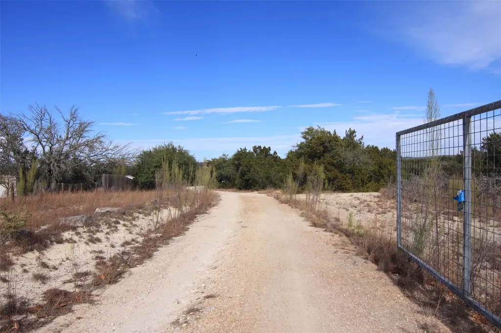 2023 Harmon Hills Road Dripping Springs TX 78620