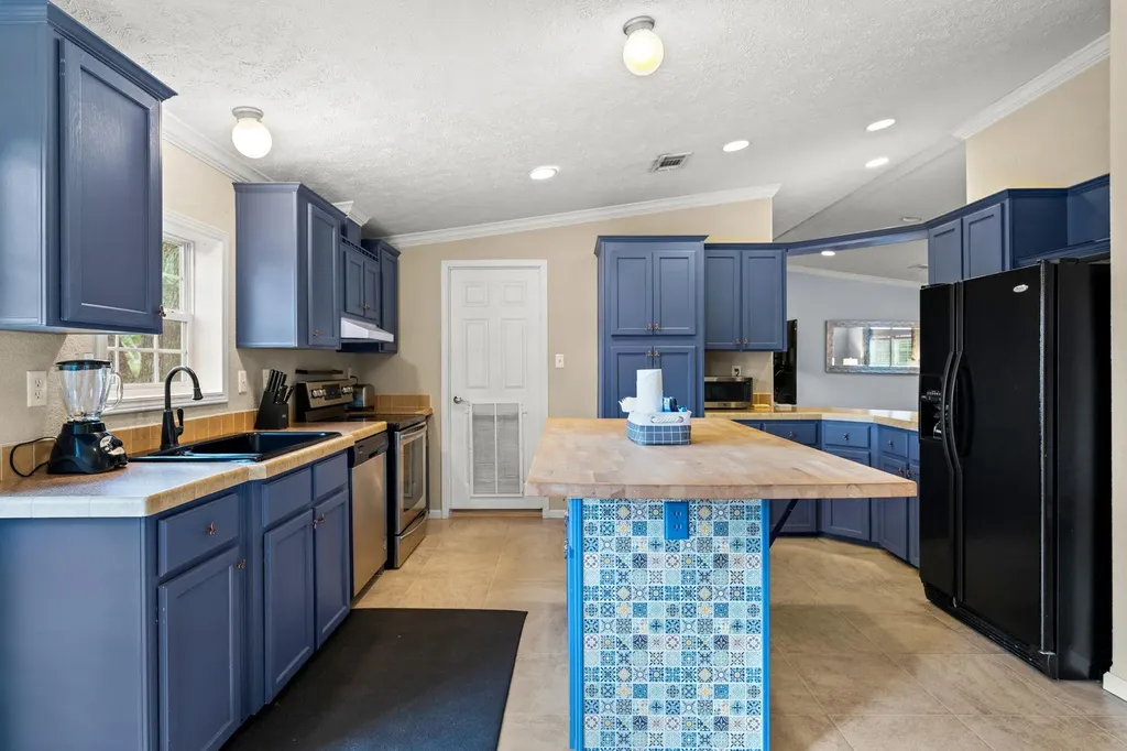 2023 Harmon Hills Road Dripping Springs TX 78620