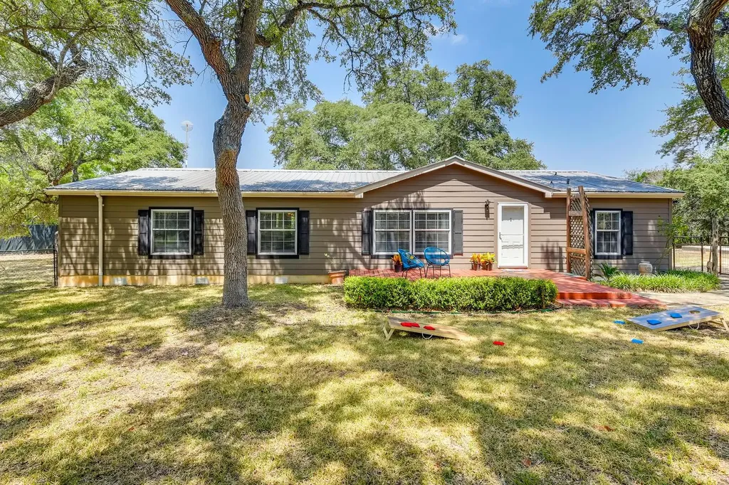 2023 Harmon Hills Road Dripping Springs TX 78620
