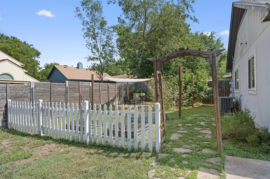 13009 Widge Drive Austin TX 78727