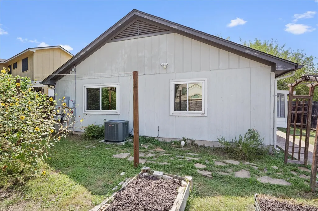 13009 Widge Drive Austin TX 78727