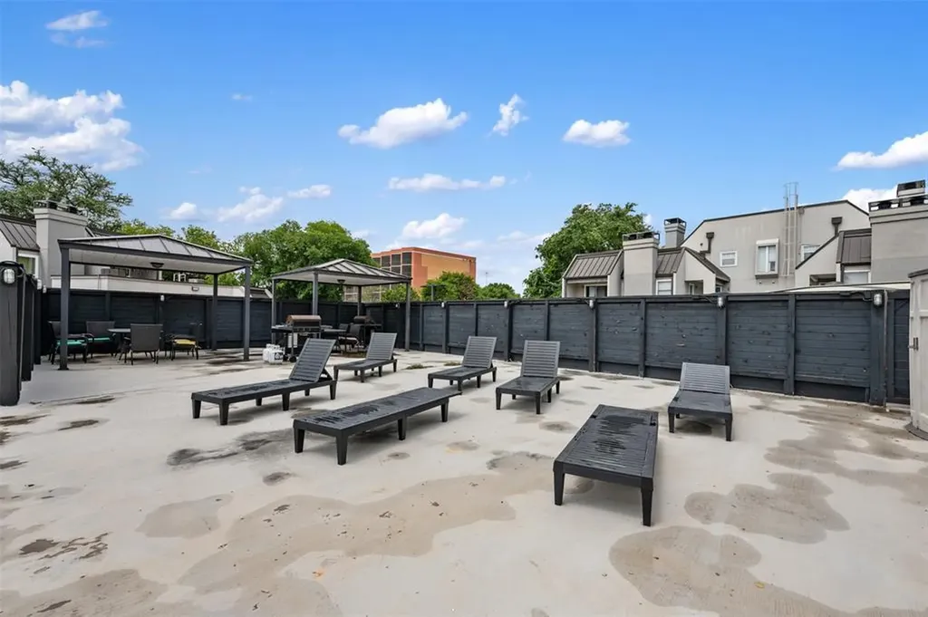 935 La Posada Drive Austin TX 78752