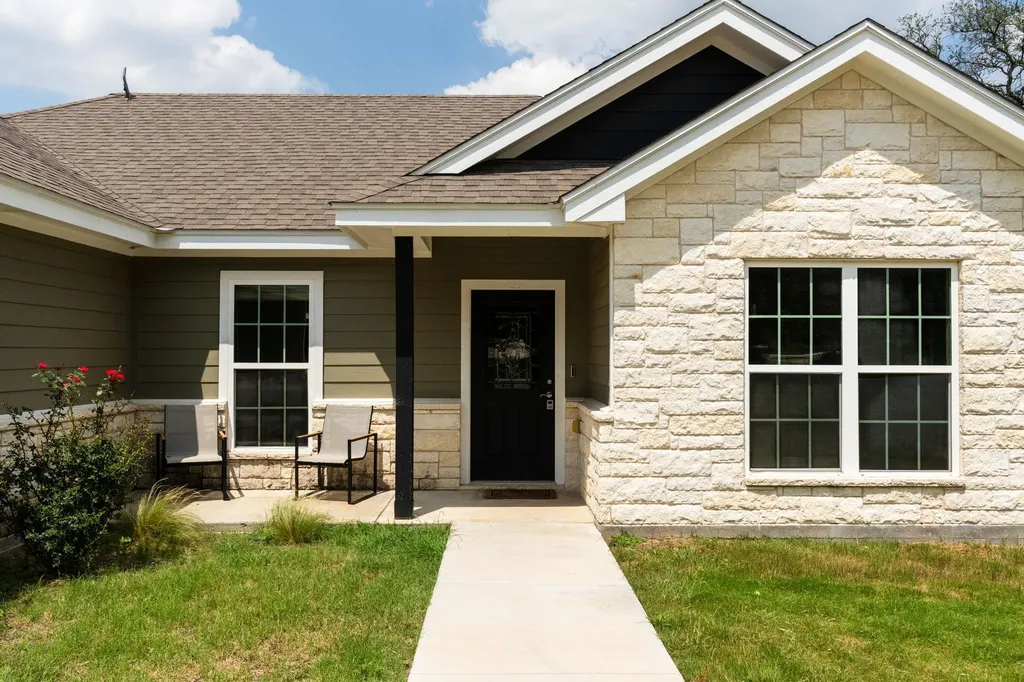 1110 County Road 1045 Lampasas TX 76550