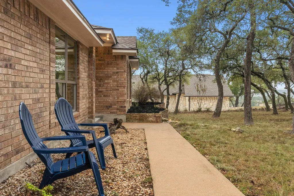 900 Morgan Hill Drive Dripping Springs TX 78620