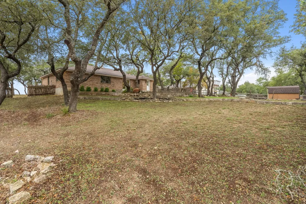 900 Morgan Hill Drive Dripping Springs TX 78620
