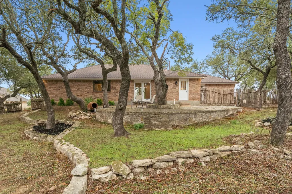 900 Morgan Hill Drive Dripping Springs TX 78620