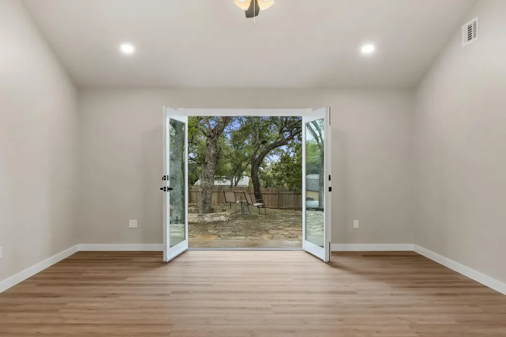 900 Morgan Hill Drive Dripping Springs TX 78620