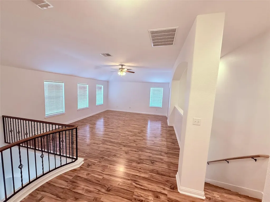 19413 Melwas Way Pflugerville TX 78660