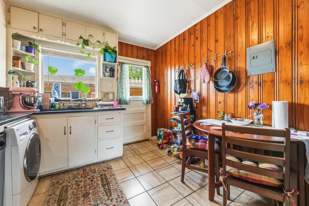 301 E 34th Street Austin TX 78705