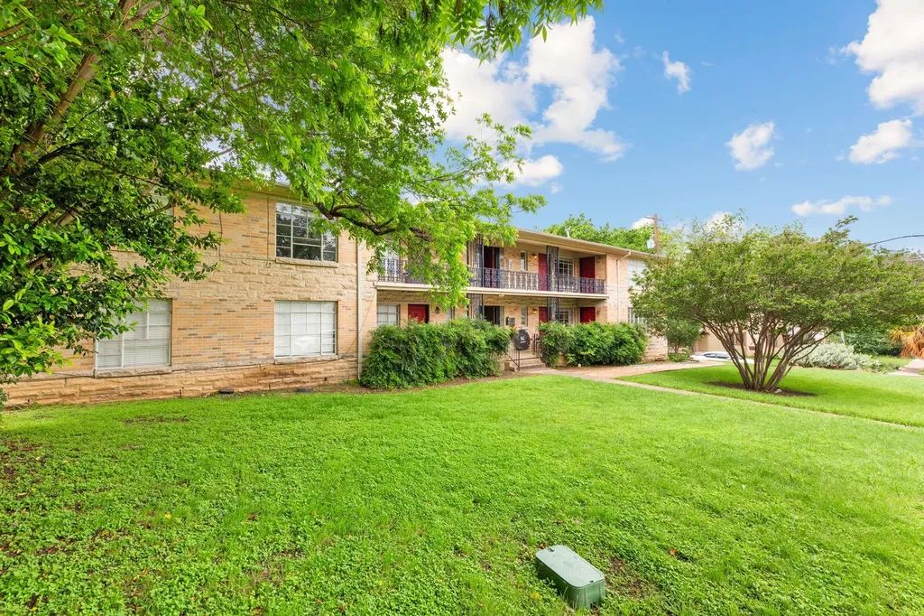 301 E 34th Street Austin TX 78705