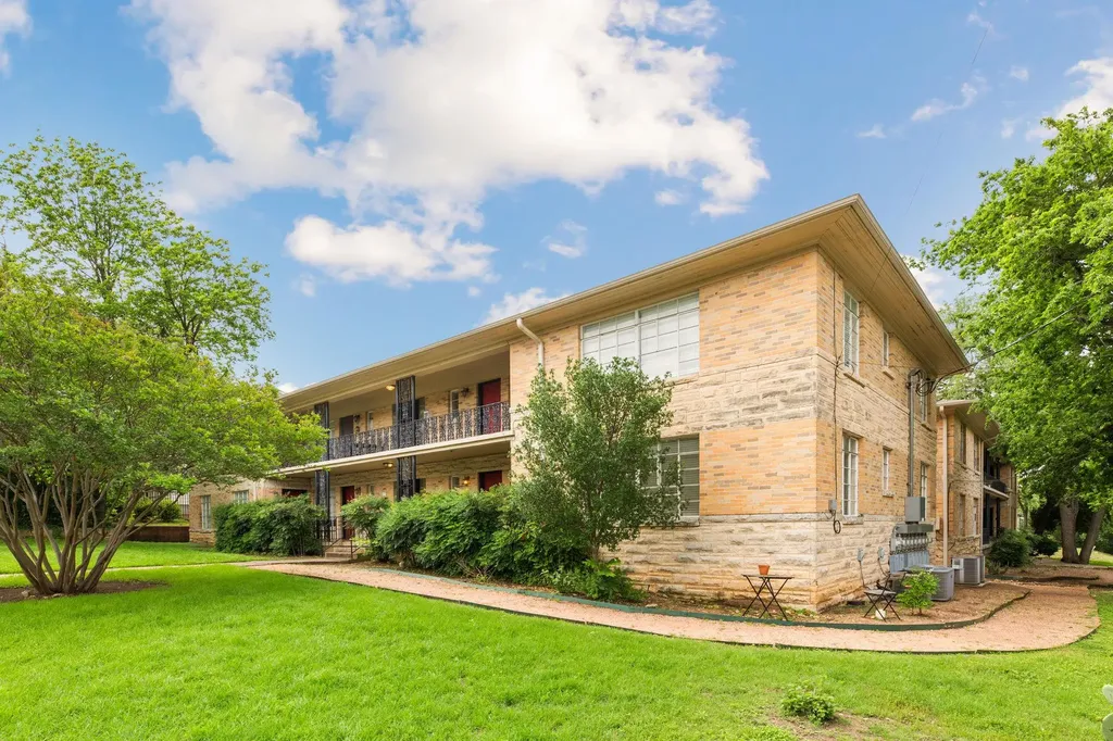301 E 34th Street Austin TX 78705