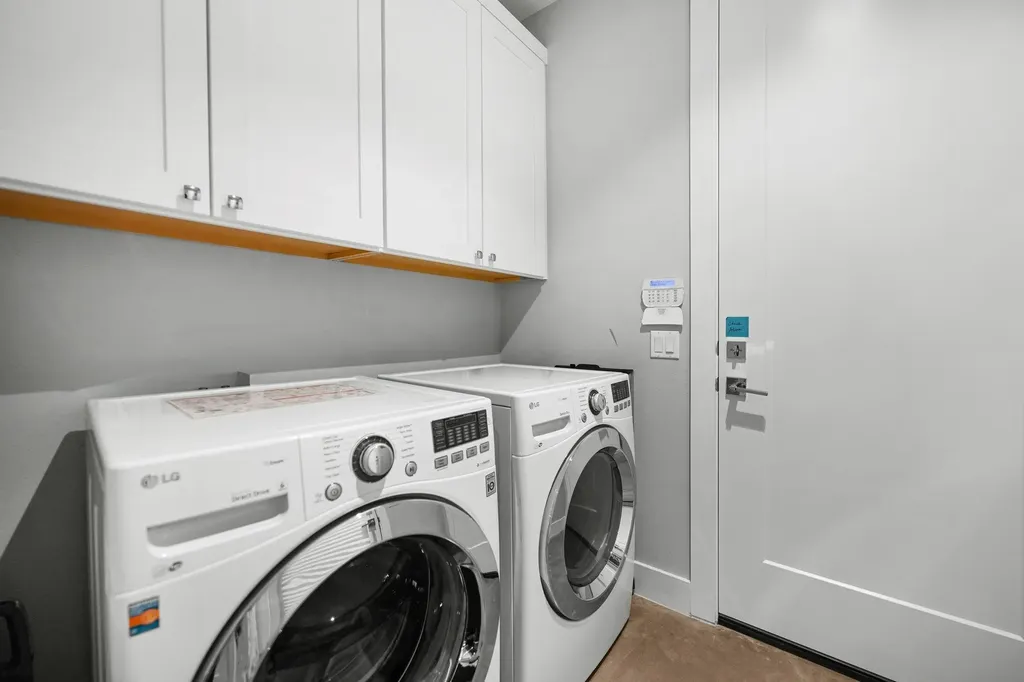 1506 W Saint Johns Avenue Austin TX 78757