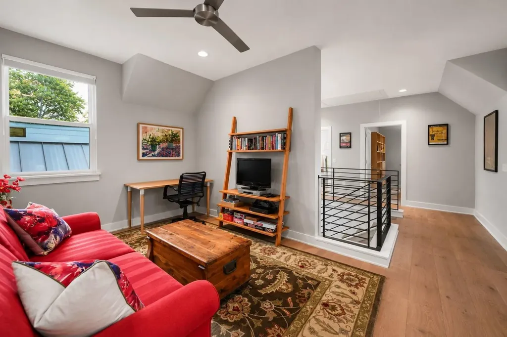 1506 W Saint Johns Avenue Austin TX 78757