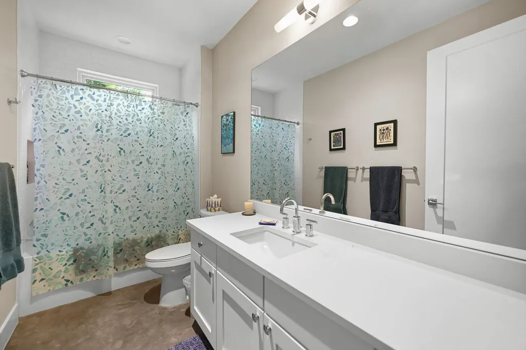 1506 W Saint Johns Avenue Austin TX 78757