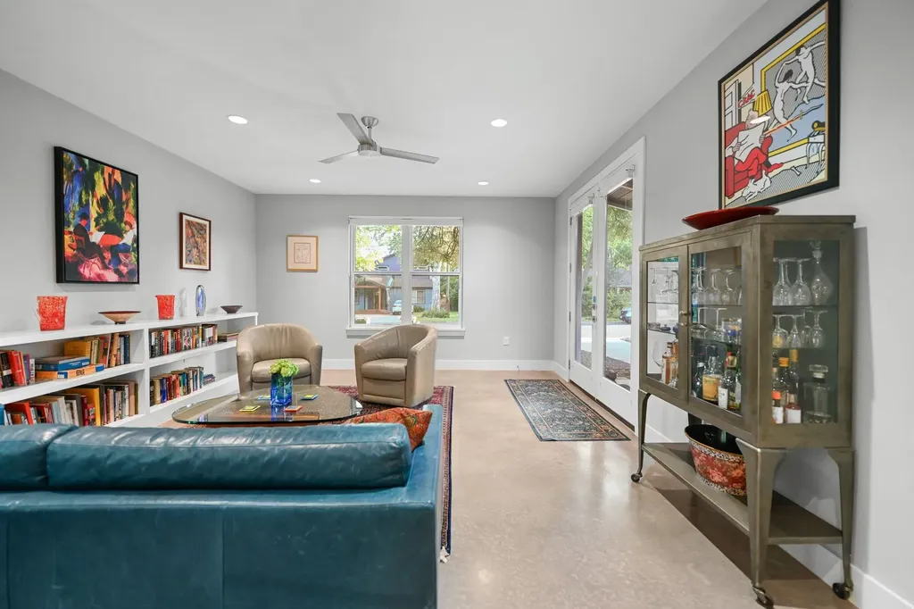 1506 W Saint Johns Avenue Austin TX 78757