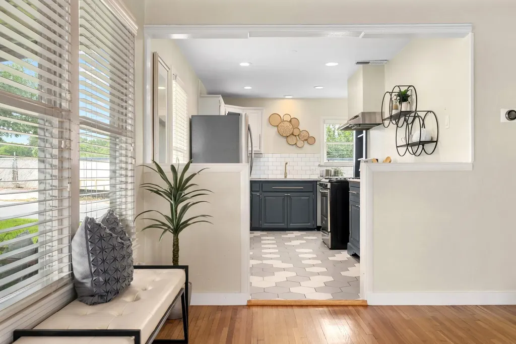 5517 Avenue G Austin TX 78751