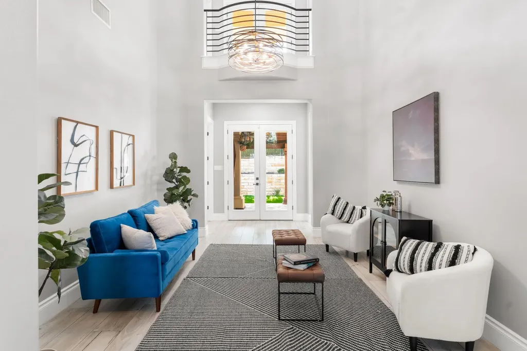 13500 Coleto Creek Trail Austin TX 78732