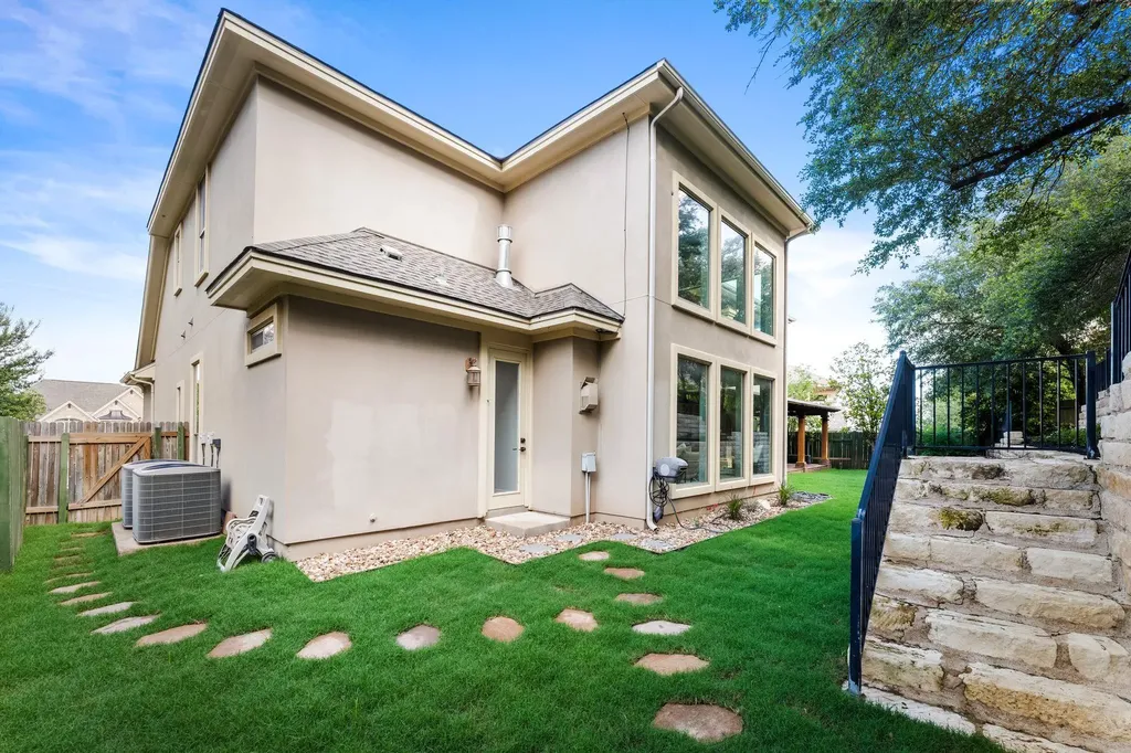 13500 Coleto Creek Trail Austin TX 78732